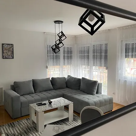Z&g Apartman *